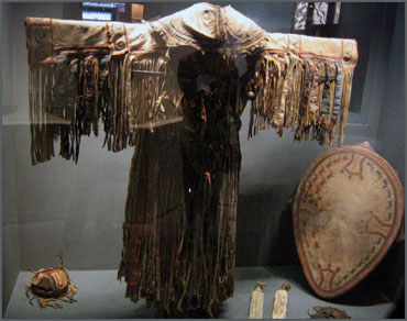 Символика шаманской одежды 